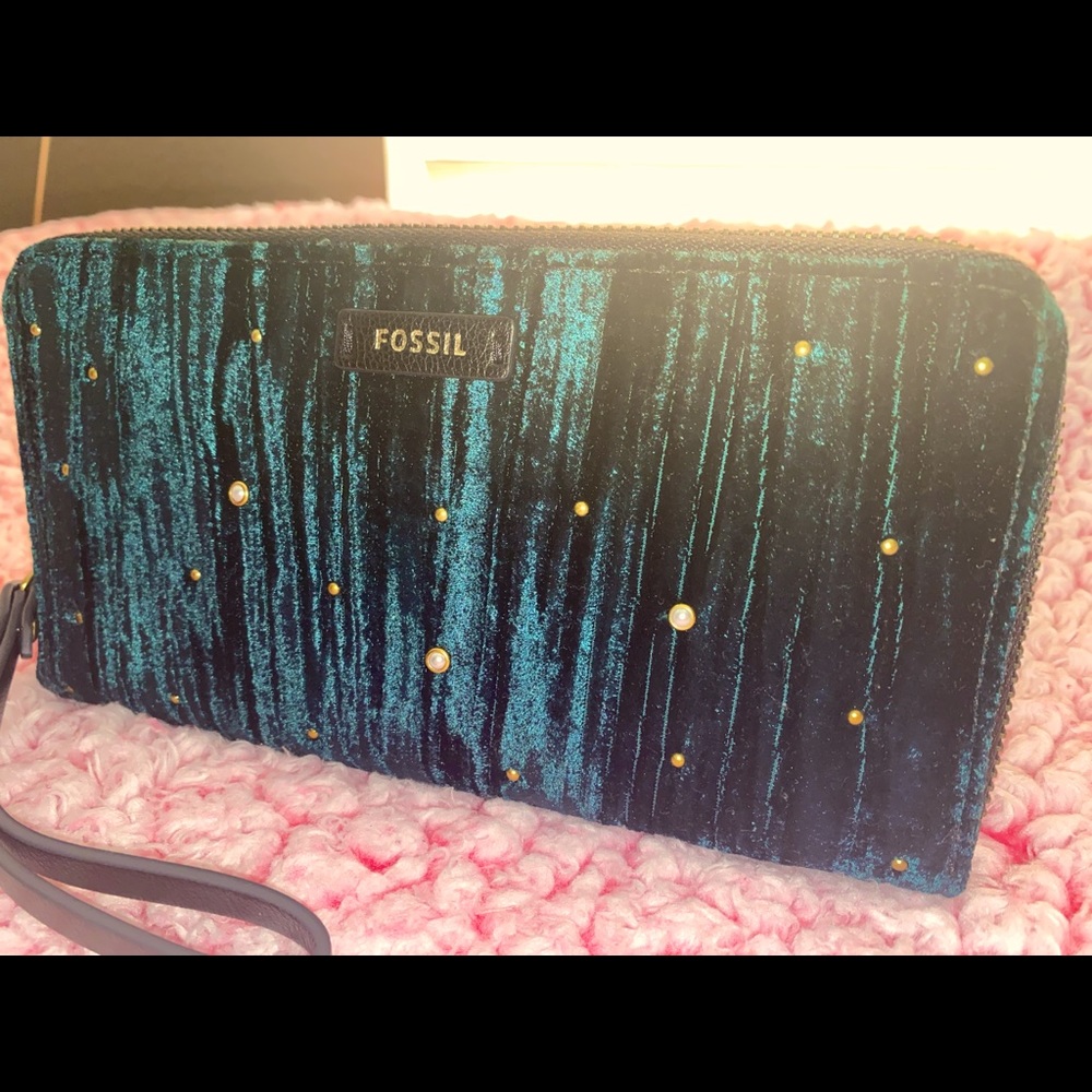 Brand new fossil wallet